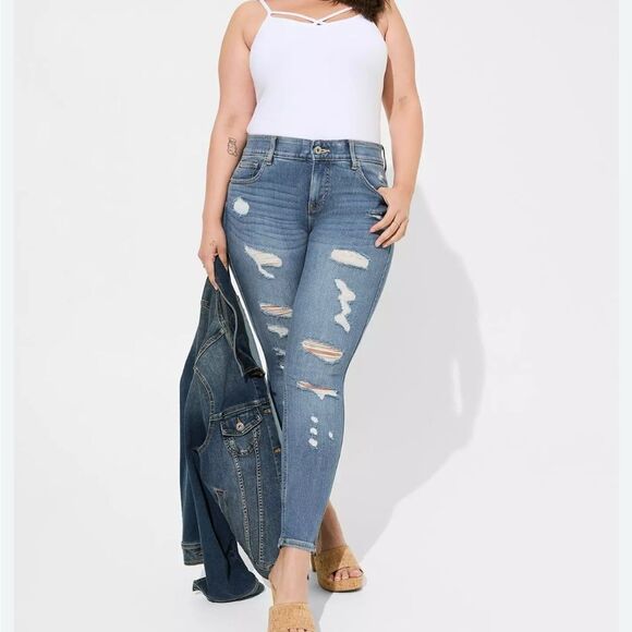 Torrid 16r Plus Size Bombshell Skinny Premium Stretch High-Rise Destructed Jean - Picture 1 of 16